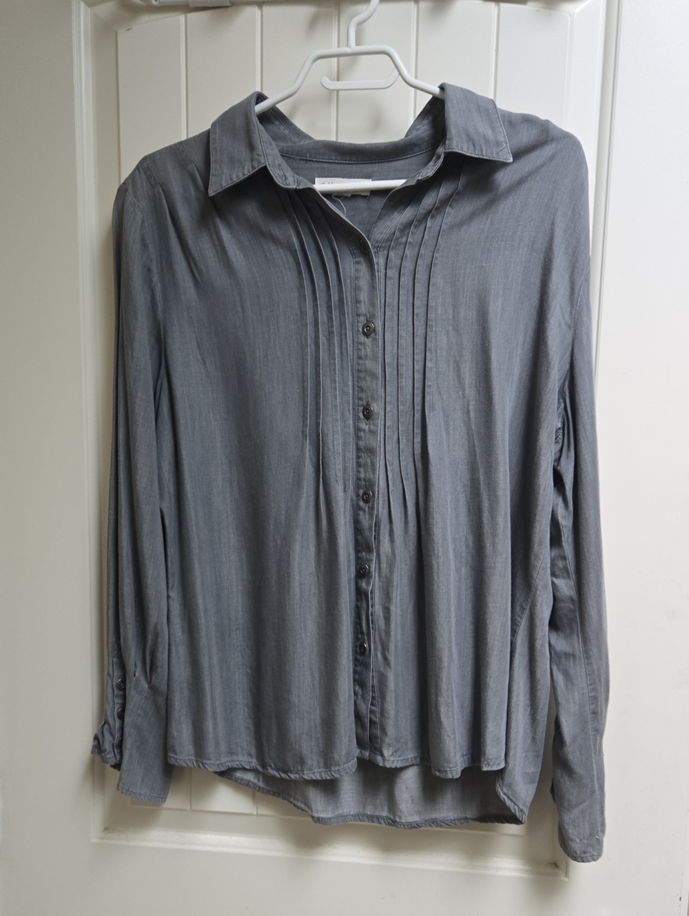 Coldwater Creek Stylish Grey Button-Front Pintuck Blouse Long Sleeve
